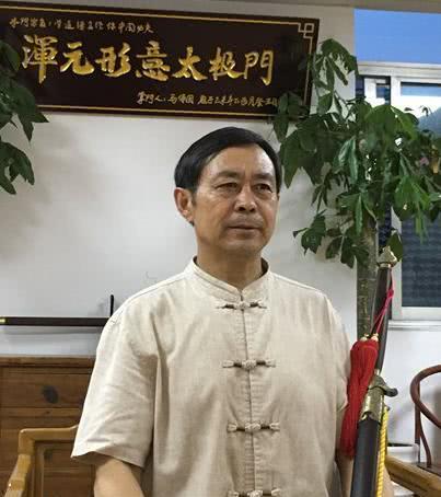 揭秘纺织厂女工闫芳的上位史,这些“大师”到底在糊弄谁?