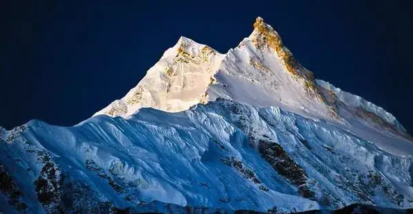 世界第八高峰马纳斯鲁峰多处雪崩 已造成至少十余人失踪