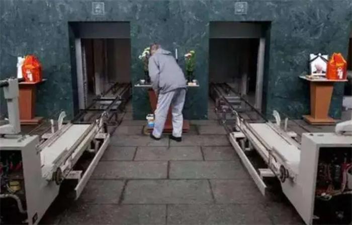 火化遗体时 炉子内会传来惨烈的哭声 专业人士:并不是迷信