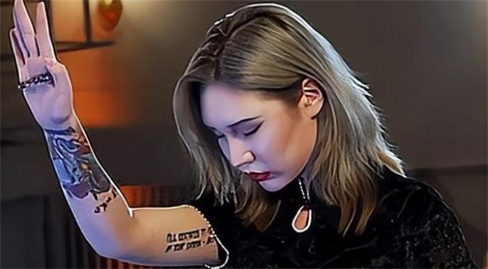 “狐仙”真的存在?上海奇女子参加通灵之战,现场召唤狐仙
