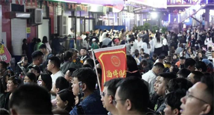 淄博烧烤为啥那么火 味道真的很好吃吗(淄博爆火)