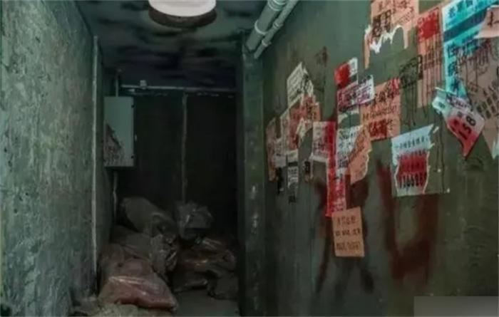香港“鬼妈妈煮饭”事件!(女孩自己做饭)