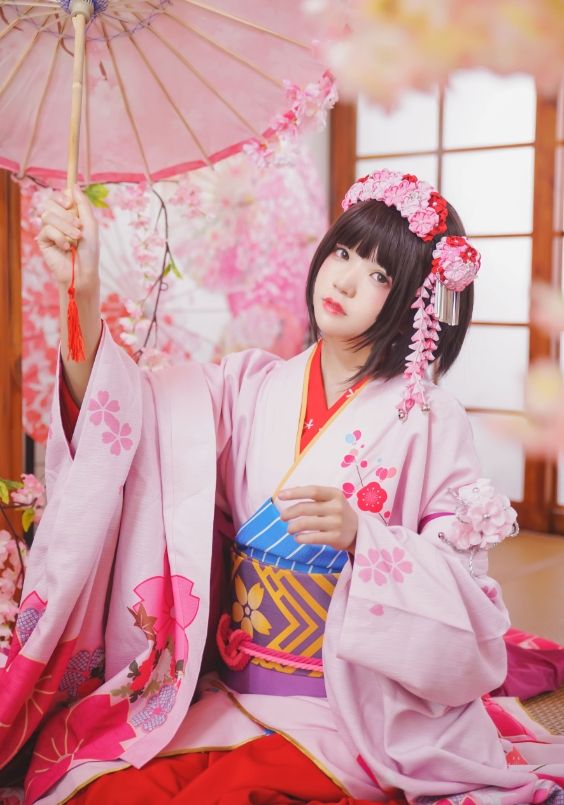 桜桃喵《加藤惠_和服》:美丽的和风时光