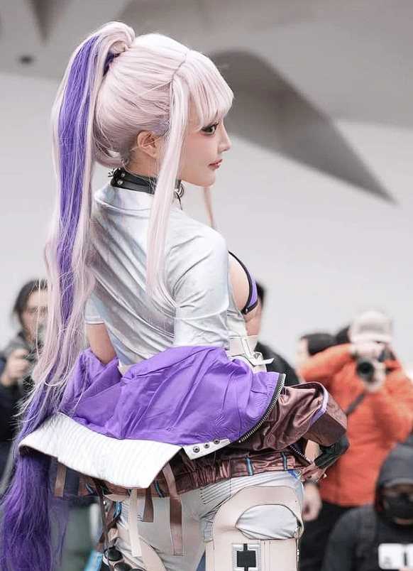 跨次元的设计美学:日本驻台 Coser 星野秀奈的视觉之路