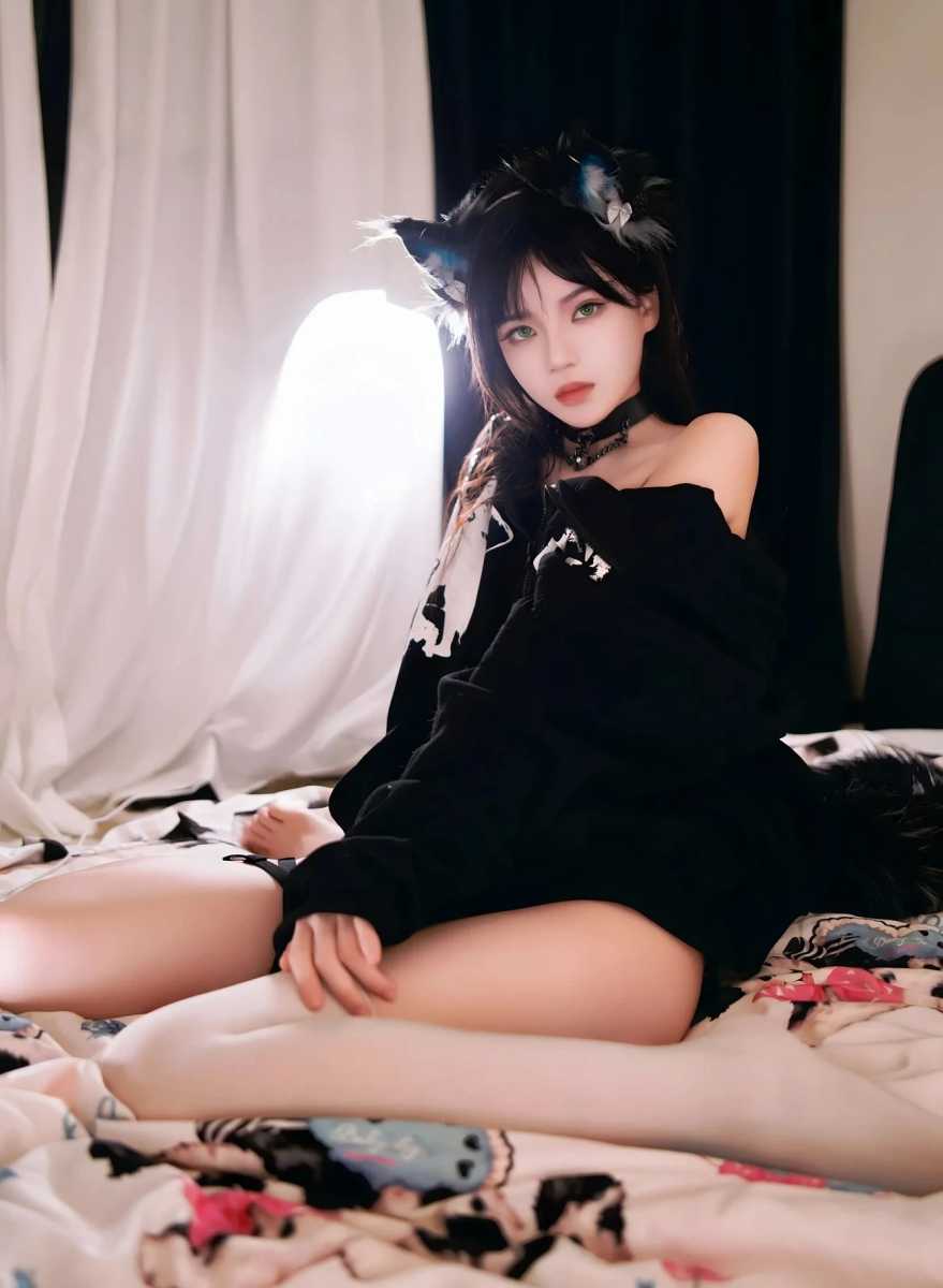 这种缅因猫谁顶得住?桜桃喵新作《缅因猫猫》赏析:这眼神真的有毒!