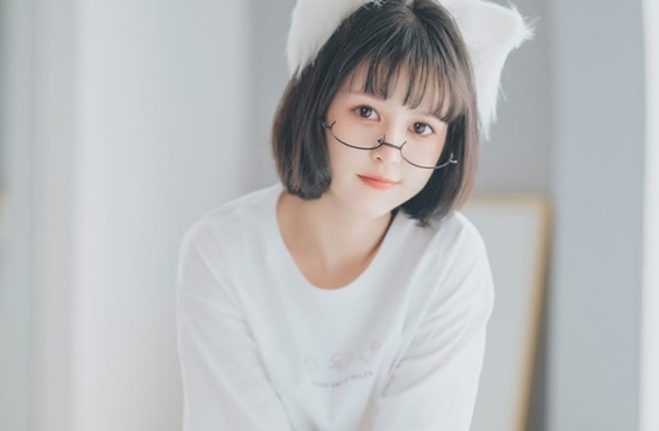 晕崽Zz(柳郁子):性感与可爱并存的博主小姐姐作品合集
